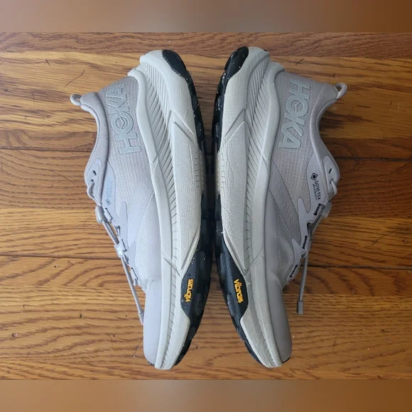 Hoka One One Gray Transport GTX, Size 8 - Picture 2 of 10
